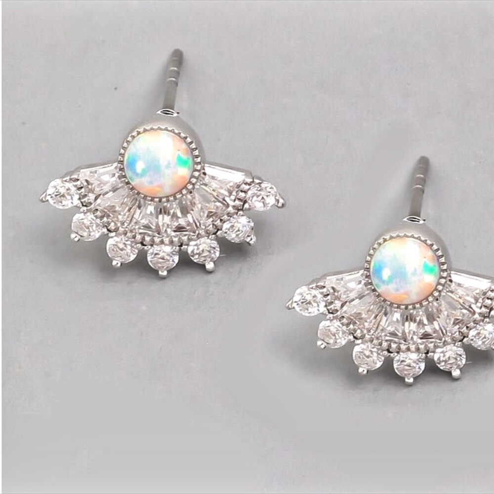 NEW! Fire Opal Stud Cubic Zirconia Fan Earrings - Picture 3 of 3